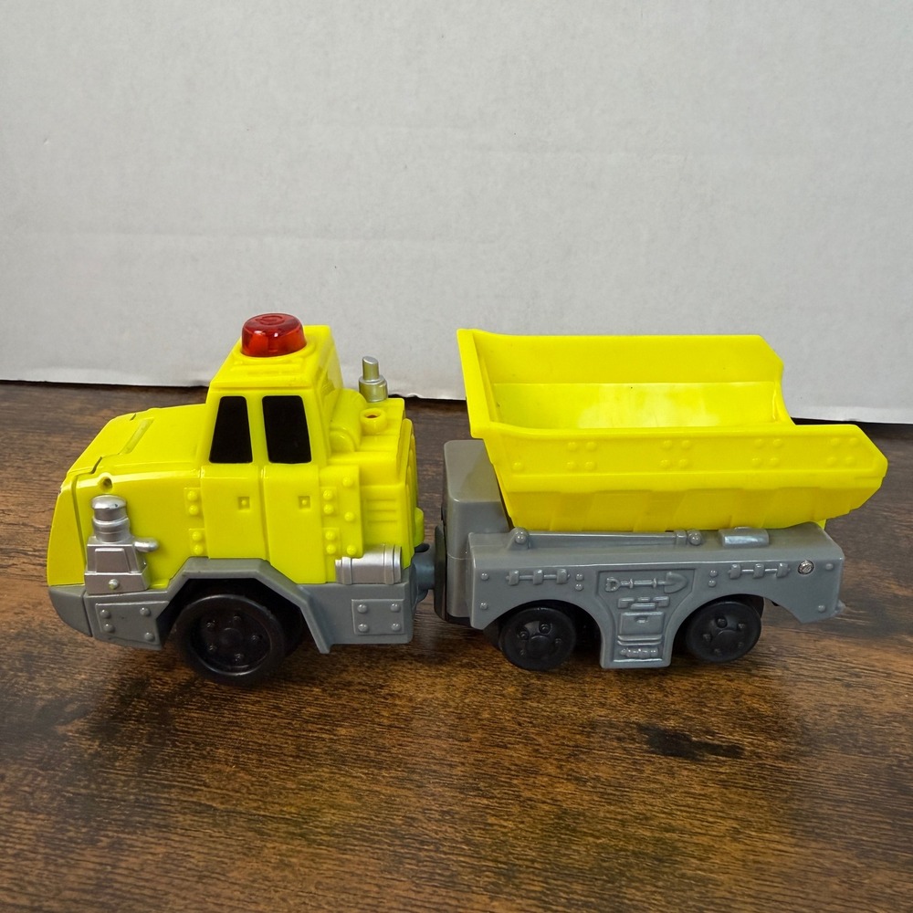 Fisher-Price GeoTrax Dump Truck Yellow K7117 Construction Vehicle Toy